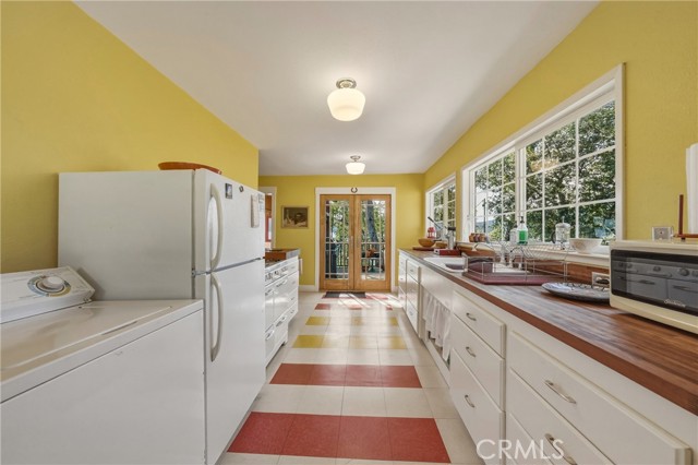 12398 Lakeshore, Clearlake