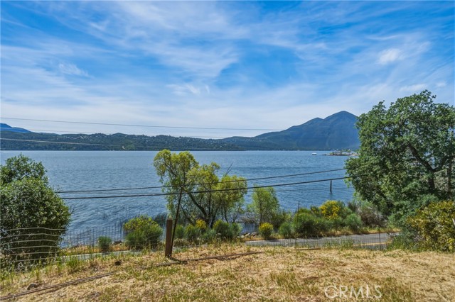 12398 Lakeshore, Clearlake