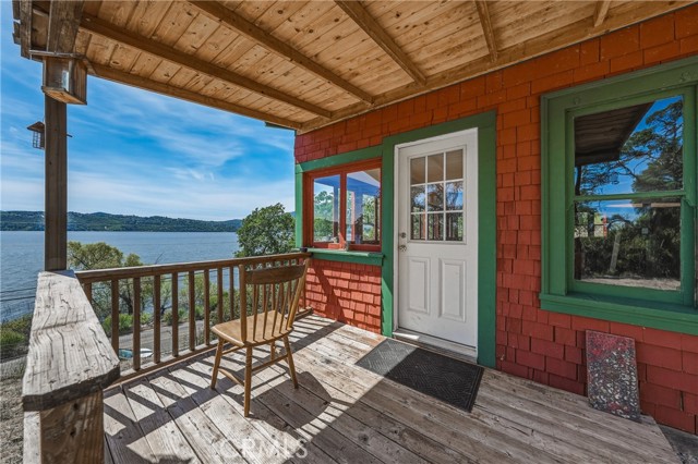 12398 Lakeshore, Clearlake