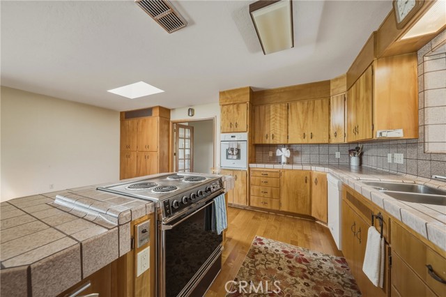 2527 Dessie Drive, Lakeport