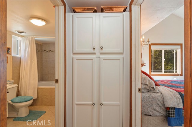 3723 Lakeview, Nice