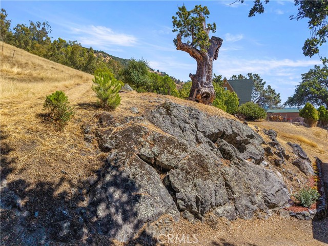 3723 Lakeview, Nice
