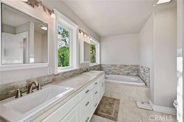 18387 N Shore, Hidden Valley Lake