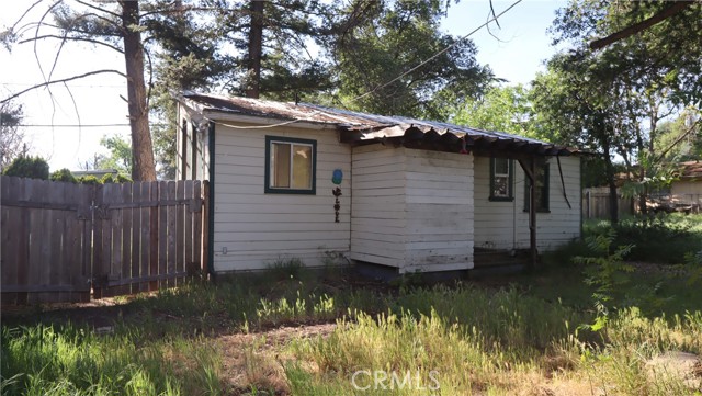 3594 Halika Street, Clearlake