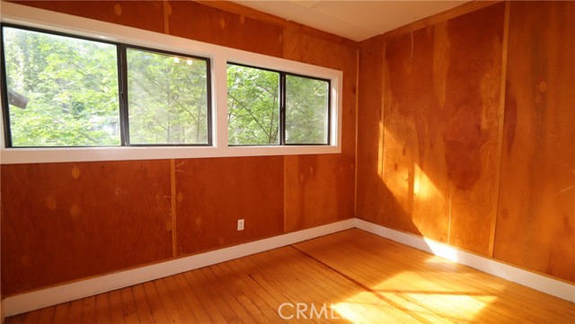 17327 Bay Leaf Road, Cobb