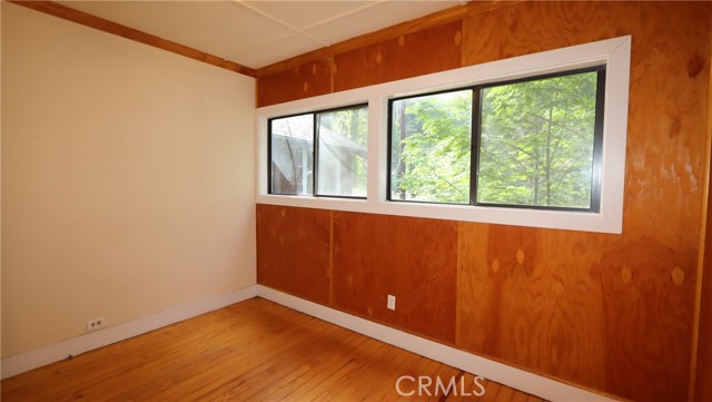 17327 Bay Leaf Road, Cobb