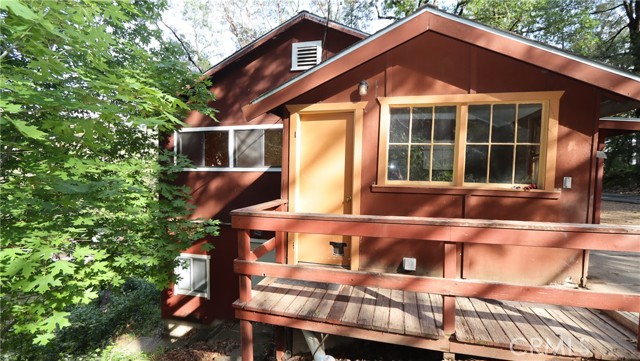 17327 Bay Leaf Road, Cobb