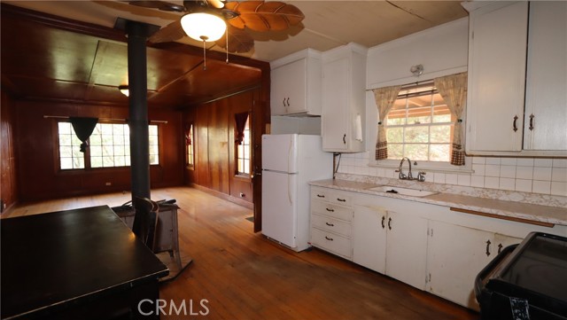17327 Bay Leaf Road, Cobb
