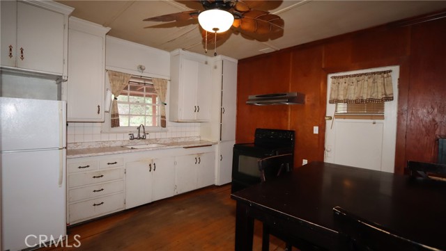 17327 Bay Leaf Road, Cobb
