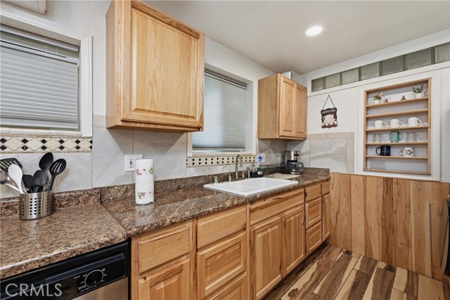 6025 Front, Clearlake