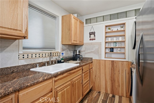 6025 Front, Clearlake