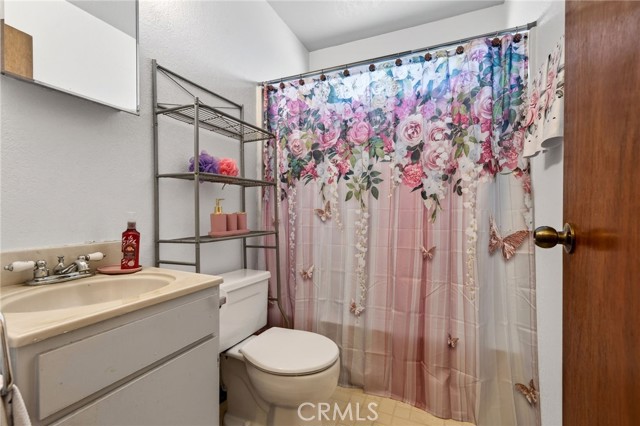2888 Meadow Creek, Clearlake Oaks
