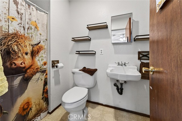 2888 Meadow Creek, Clearlake Oaks