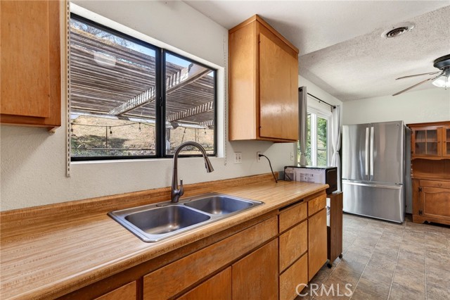 2888 Meadow Creek, Clearlake Oaks