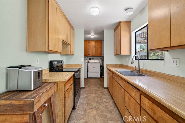 2888 Meadow Creek, Clearlake Oaks