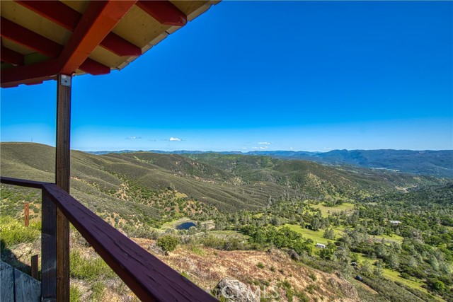 864 Watertrough Road, Clearlake Oaks