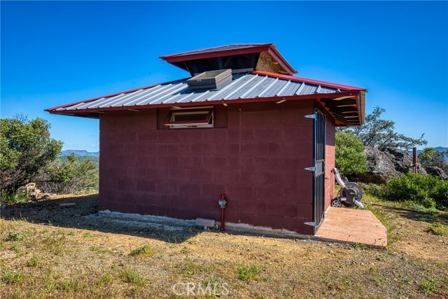 864 Watertrough Road, Clearlake Oaks