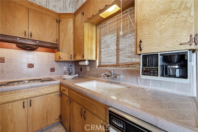 12805 Lakeshore Drive, Clearlake