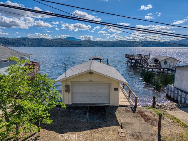 12805 Lakeshore Drive, Clearlake