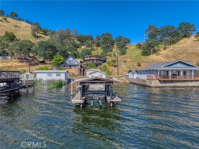 12805 Lakeshore Drive, Clearlake