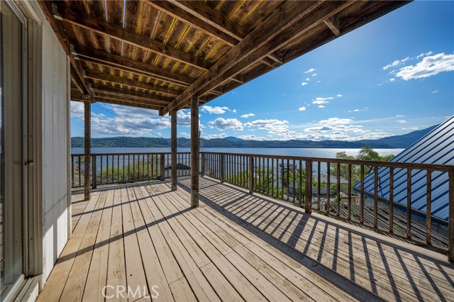 12805 Lakeshore Drive, Clearlake