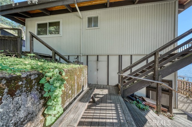 12805 Lakeshore Drive, Clearlake