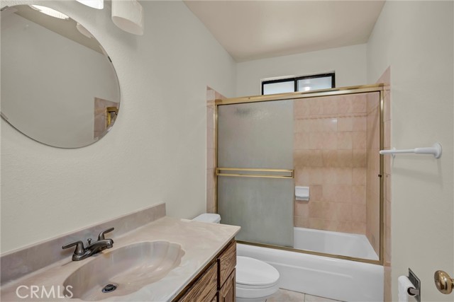 10005 Meadow Drive, Cobb