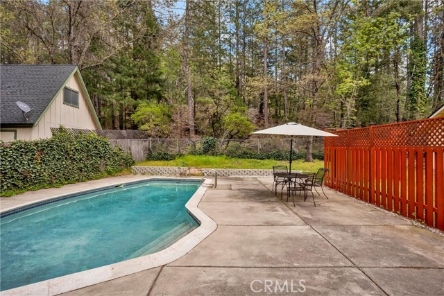 10005 Meadow Drive, Cobb