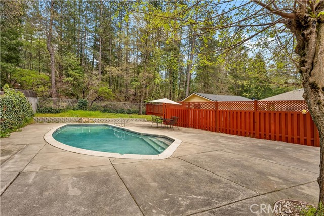 10005 Meadow Drive, Cobb