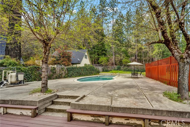 10005 Meadow Drive, Cobb