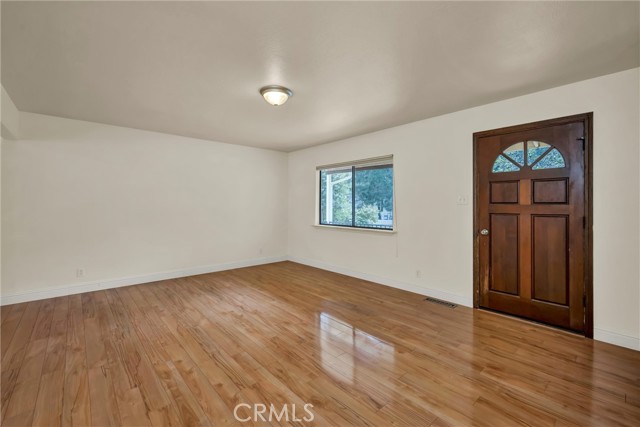 10005 Meadow Drive, Cobb