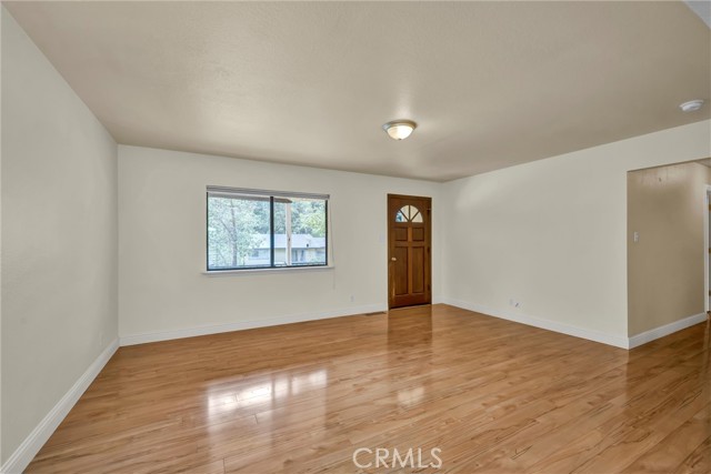 10005 Meadow Drive, Cobb