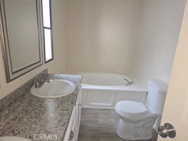 4105 Aztec, Kelseyville