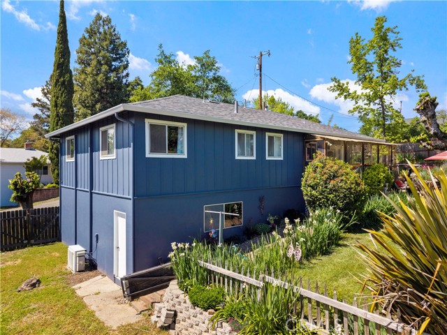 1150 North Street, Lakeport