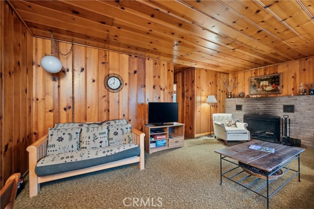 16221 Bottle Rock, Cobb