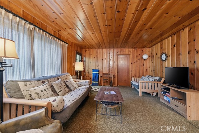 16221 Bottle Rock, Cobb