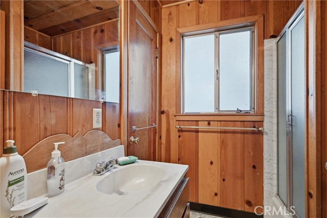 16221 Bottle Rock, Cobb