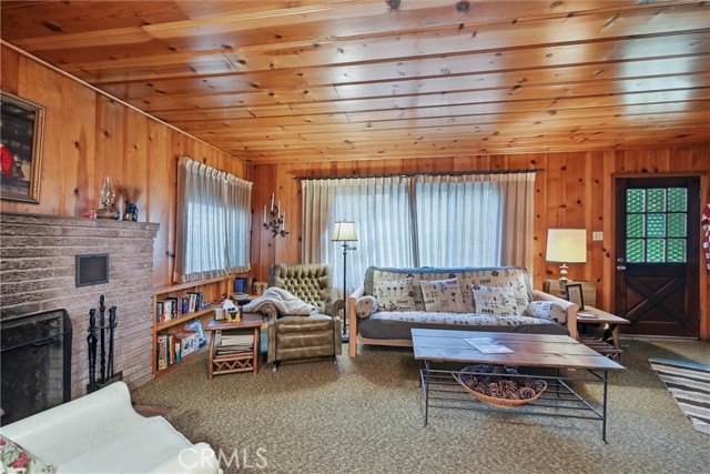 16221 Bottle Rock, Cobb