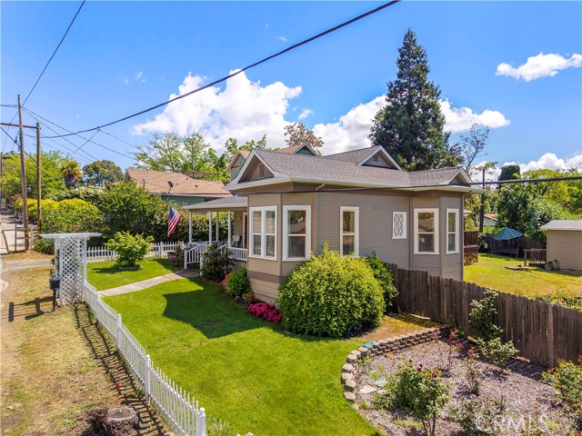 355 1st Street, Lakeport