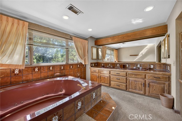 8266 Peninsula, Kelseyville