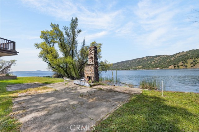 8266 Peninsula, Kelseyville