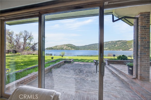 8266 Peninsula, Kelseyville