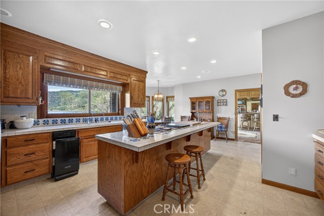 8266 Peninsula, Kelseyville