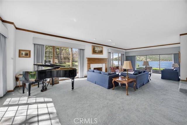 8266 Peninsula, Kelseyville