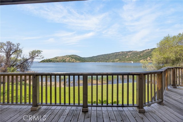8266 Peninsula, Kelseyville