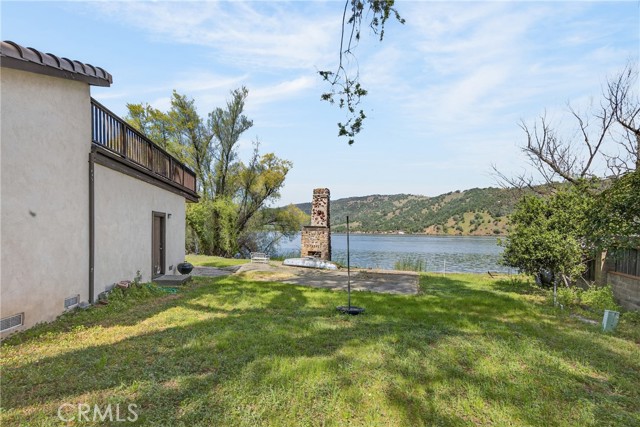 8266 Peninsula, Kelseyville
