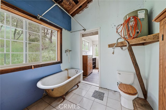 6400 Scotts Valley, Lakeport