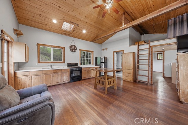 6400 Scotts Valley, Lakeport
