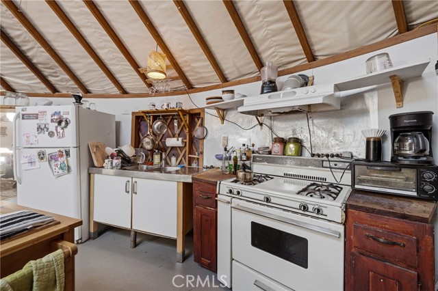 6400 Scotts Valley, Lakeport