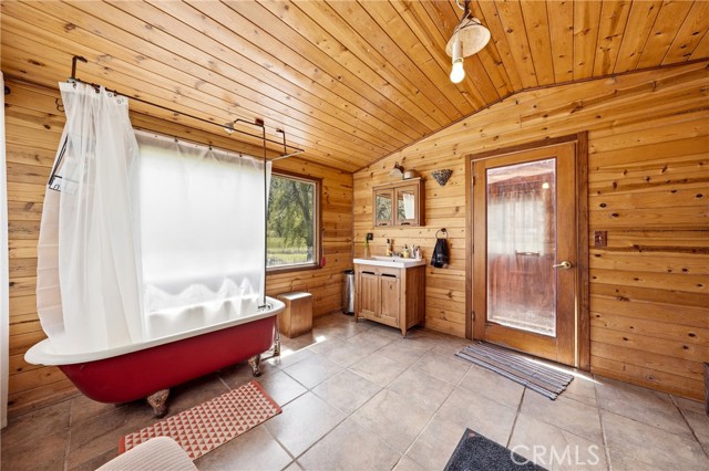 6400 Scotts Valley, Lakeport